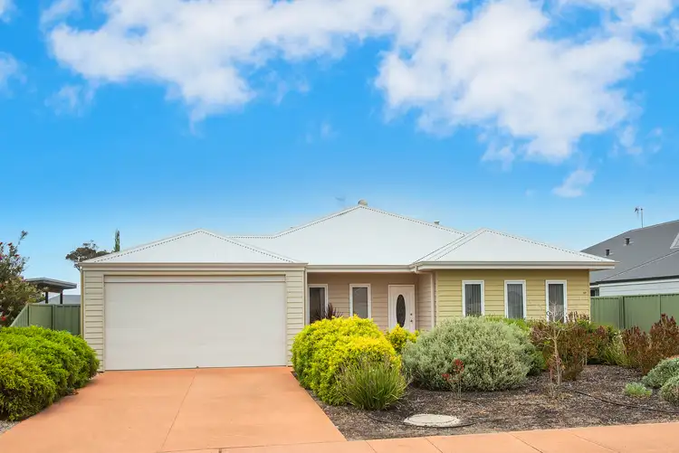 69 Brookfield Avenue, Margaret River WA 6285
