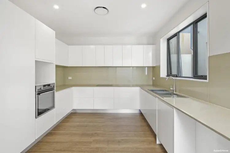 72 Glen Dower Street