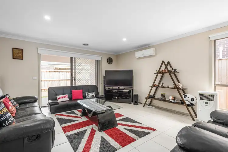 Fifth view of Homely house listing, 90 Park Orchard Drive, Pakenham VIC 3810