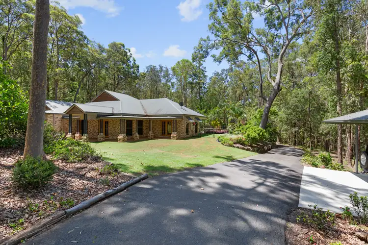 2 Hill Grove Close, Eatons Hill QLD 4037