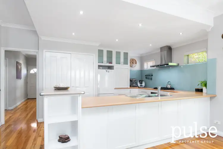 Fifth view of Homely house listing, 20 Knox Cove, Wilson WA 6107