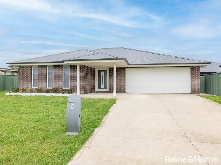 Main view of Homely house listing, 5 Lew Avenue, Eglinton NSW 2795