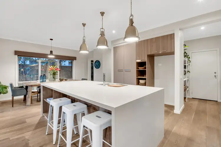 Sixth view of Homely house listing, 5 Baronial Way, Craigieburn VIC 3064