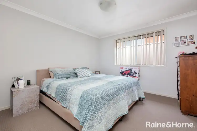 Fifth view of Homely house listing, 10 Sapphire Drive, Rutherford NSW 2320
