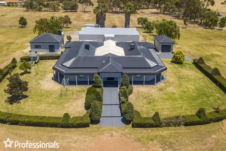 10 Kargotich Road, Oakford WA 6121