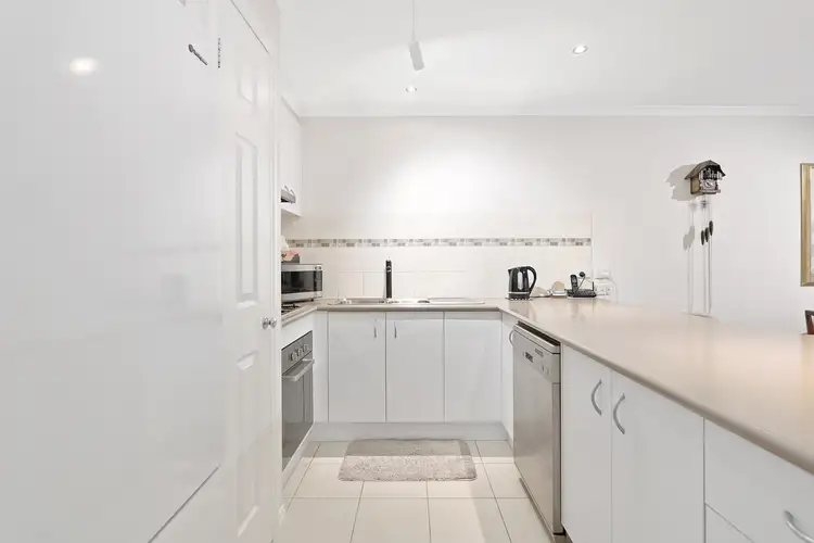Sixth view of Homely unit listing, 2/64 Tyndall Street, Cranbourne East VIC 3977