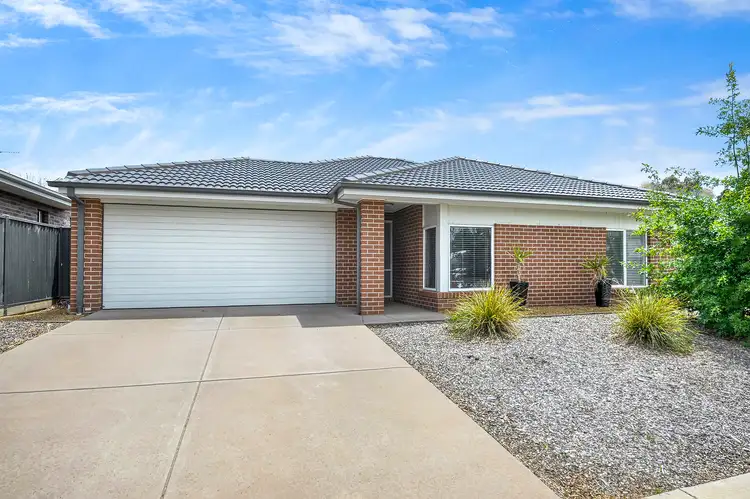 4 Evans Park Drive, Ararat VIC 3377
