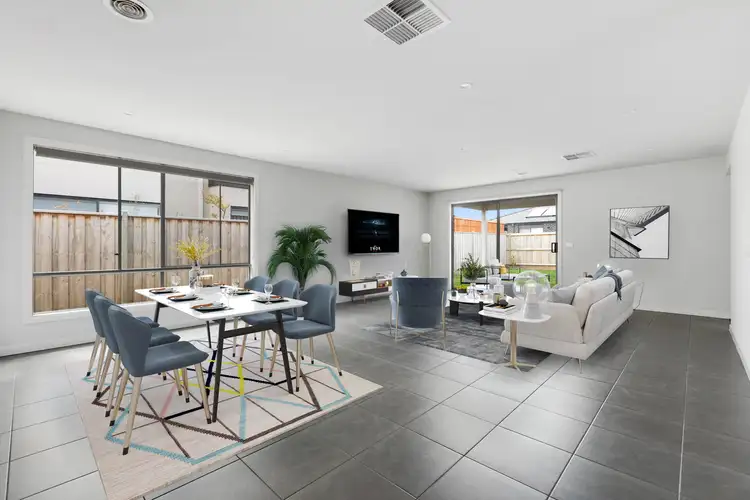 22 Vasello Circuit, Cranbourne South VIC 3977