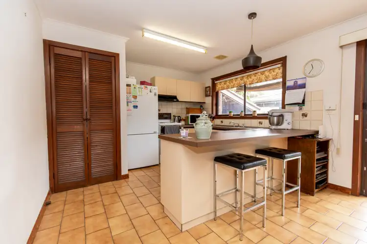Fifth view of Homely house listing, 122 Gray Street, Swan Hill VIC 3585