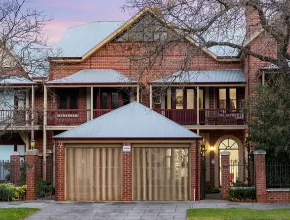 113 Barton Terrace West