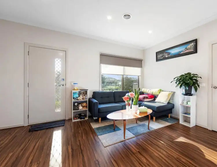 Second view of Homely house listing, 6/72 Errington Road, St Albans VIC 3021
