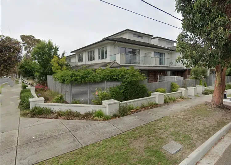 303-305 Huntingdale Road