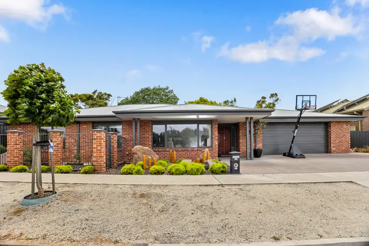 Main view of Homely house listing, 33 Lee Parade, Leongatha VIC 3953