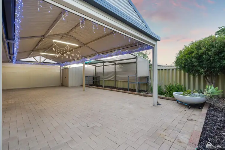 Fifth view of Homely house listing, 2 Shrike Court, Camillo WA 6111