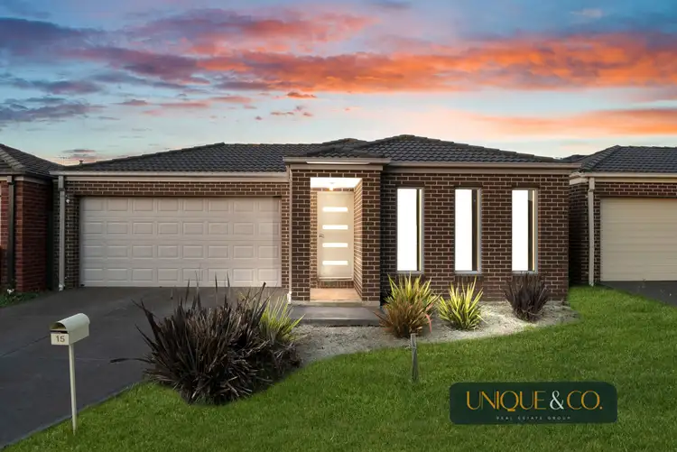 15 Garland Terrace, Point Cook VIC 3030