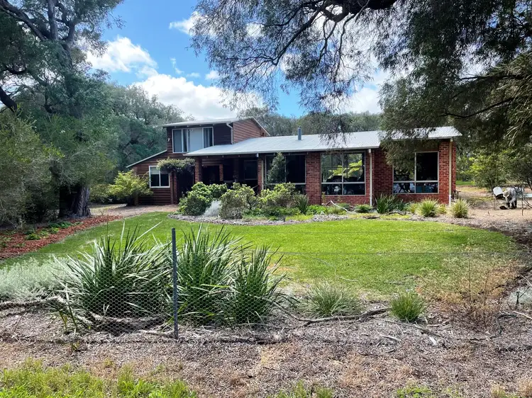 8 Mayflower Place, East Augusta WA 6290