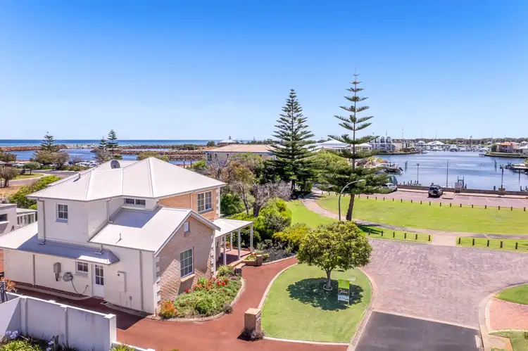 Fourth view of Homely house listing, 17 Levillain Retreat, Geographe WA 6280