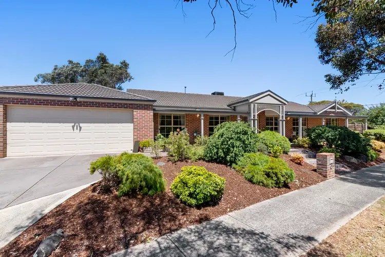 2 Luscombe Drive, Diamond Creek VIC 3089