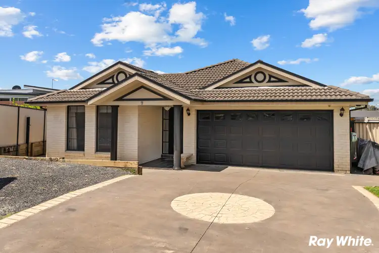 7 Brunswick Close, Colyton NSW 2760