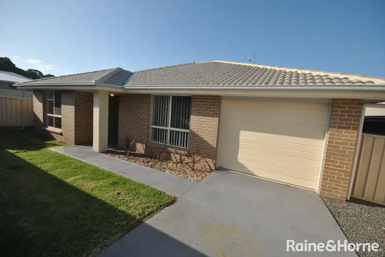 12a Alpina Place