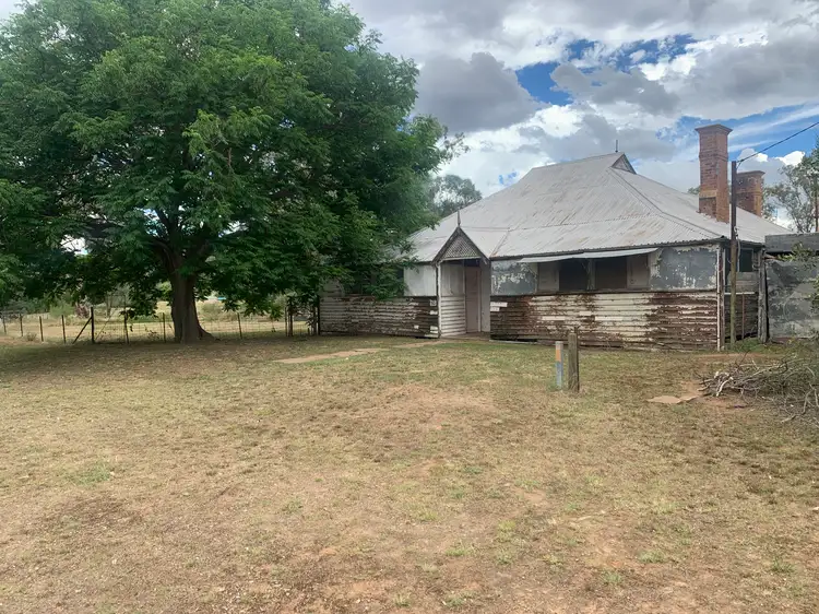 50 Bumbaldry Street, Koorawatha NSW 2807