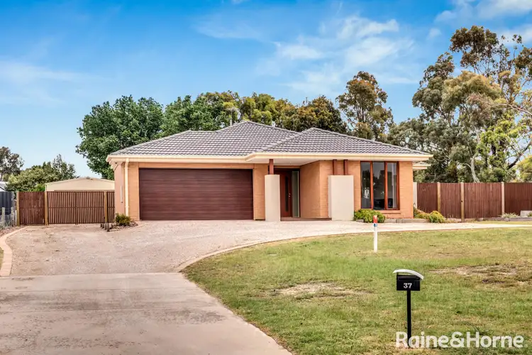 37 Bluegum Circuit, Riddells Creek VIC 3431