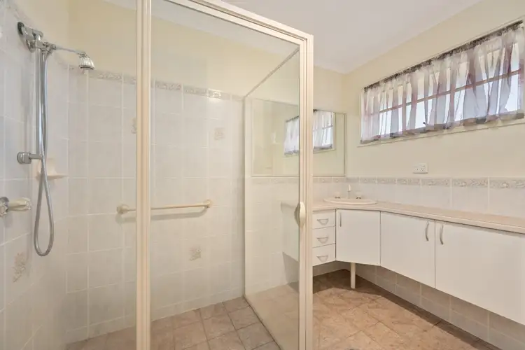 Seventh view of Homely townhouse listing, 52 Riverwood Drive, West Albury NSW 2640