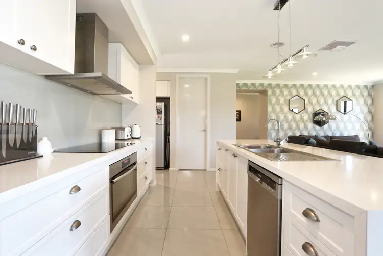 Sixth view of Homely house listing, 6 Hawthorn Avenue, Harkness VIC 3337