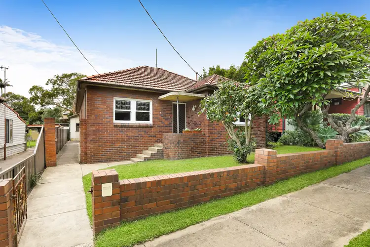 4 Henry Street, Turrella NSW 2205