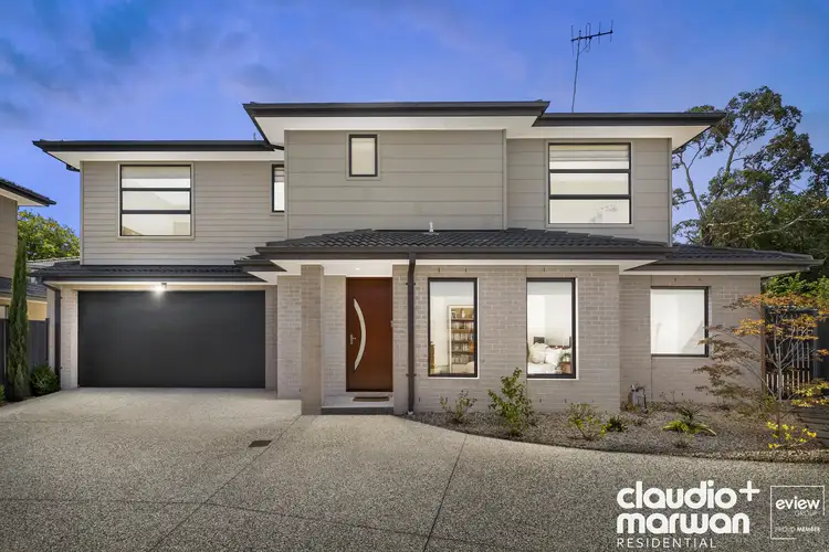 2/10 Valdoone Court, Oak Park VIC 3046