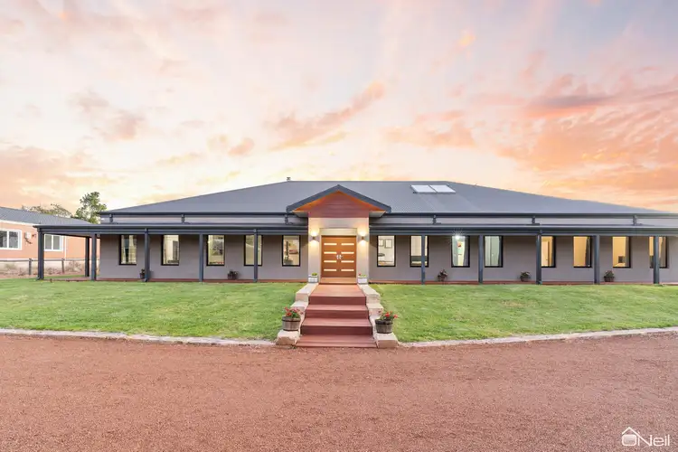 18 Benbecula Circle, Bedfordale WA 6112