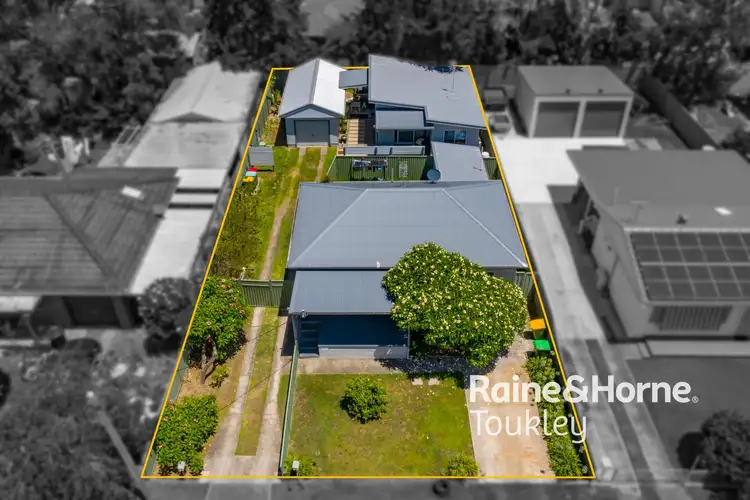 15 Wallis Avenue, Canton Beach NSW 2263