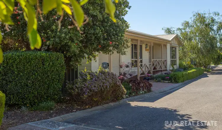 4 Rosetta Village, 1-27 Maude Street, Encounter Bay SA 5211