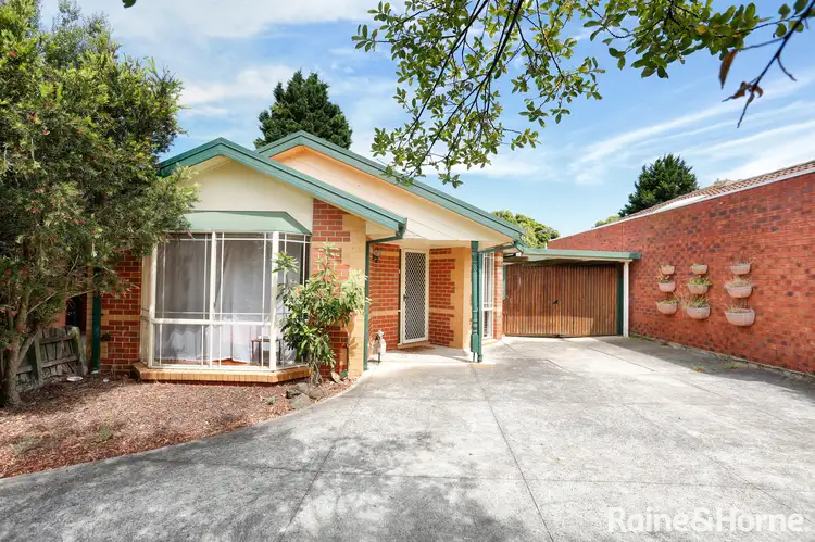 8 Gathray Court, Roxburgh Park VIC 3064