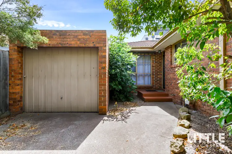 4/5 Toolambool Road, Carnegie VIC 3163