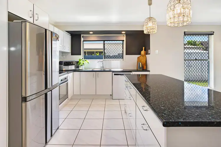 11 Parkside Drive, Beerwah QLD 4519