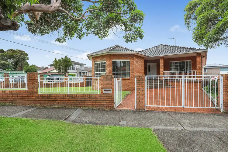 19 Glenfarne Street, Bexley NSW 2207