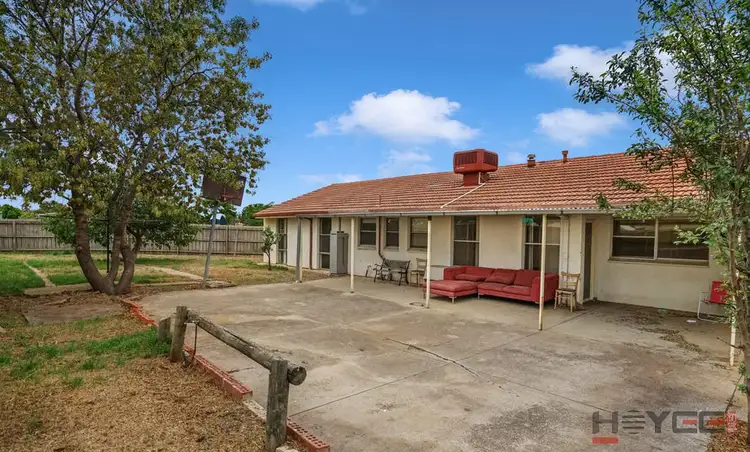 Second view of Homely house listing, 6 Thrush Court, Werribee VIC 3030