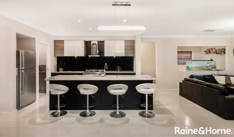 Fifth view of Homely house listing, 30 Cronulla Way, Taylors Hill VIC 3037