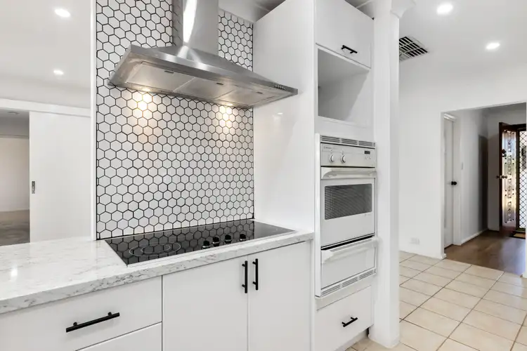 Sixth view of Homely house listing, 46 Kingston Way, Safety Bay WA 6169