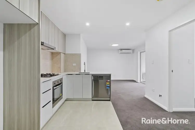 17/75-77 Faunce Street West