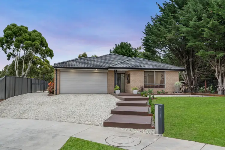5 Kirkwood Lane, Romsey VIC 3434