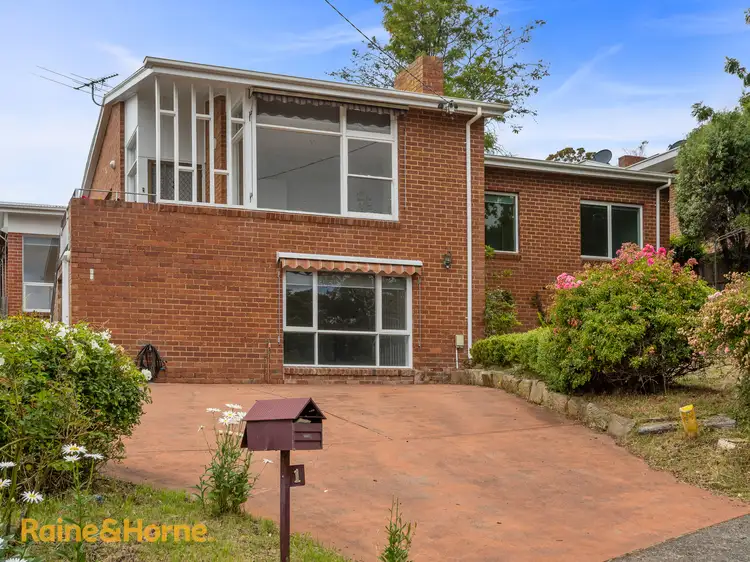 1 Woolton Place