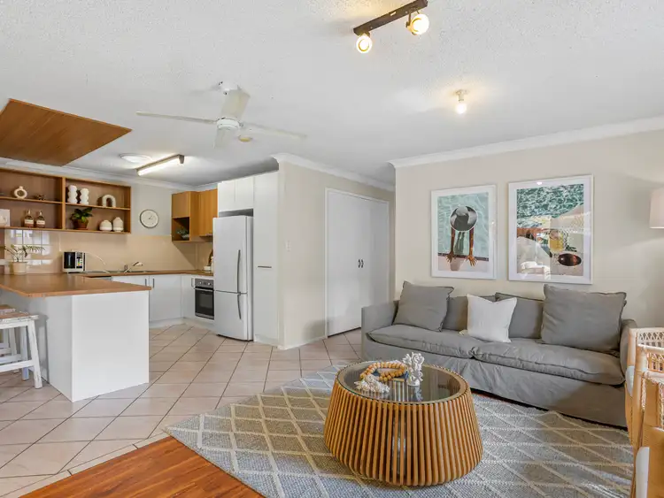 2/10 Wagtail Court, Burleigh Waters QLD 4220