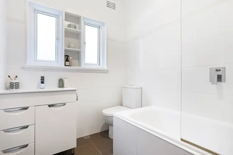 Fifth view of Homely apartment listing, 4/40-42 Ramsgate Avenue, Bondi Beach NSW 2026