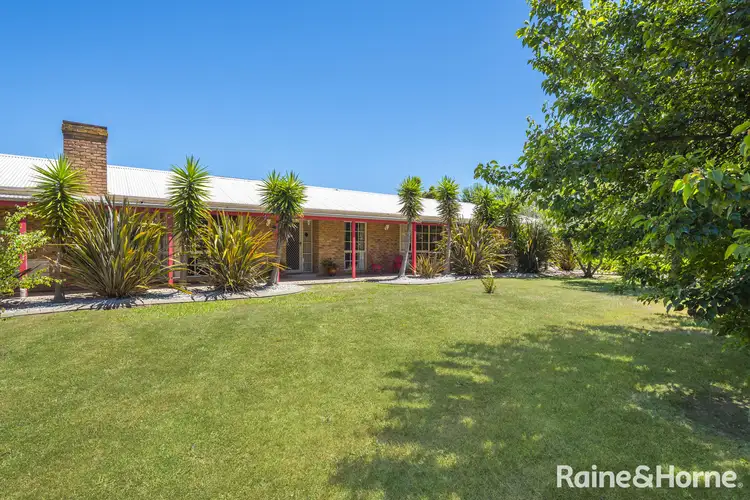 9 Skyline Drive, Gisborne VIC 3437