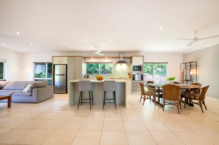 15 Coral Sea Drive, Mossman QLD 4873