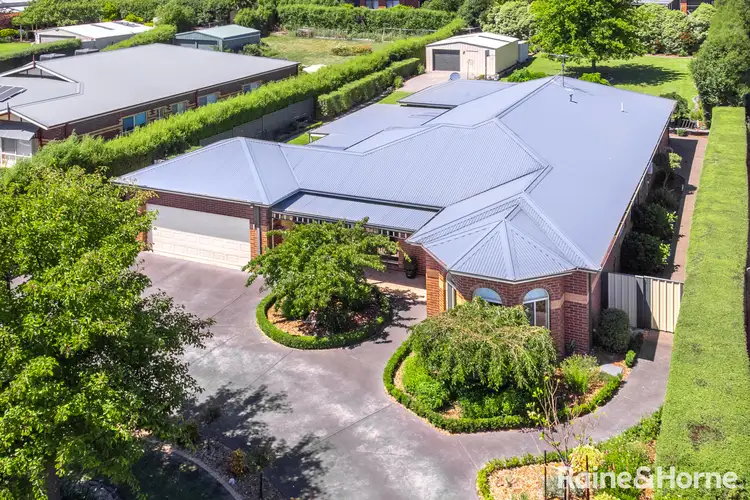 9 Glenton Court, Gisborne VIC 3437