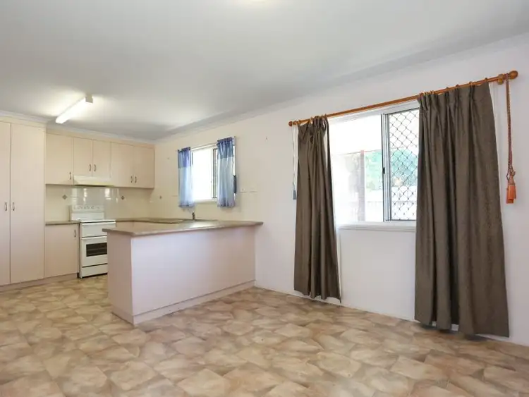 Fifth view of Homely house listing, 2/11 Andergrove Road, Andergrove QLD 4740