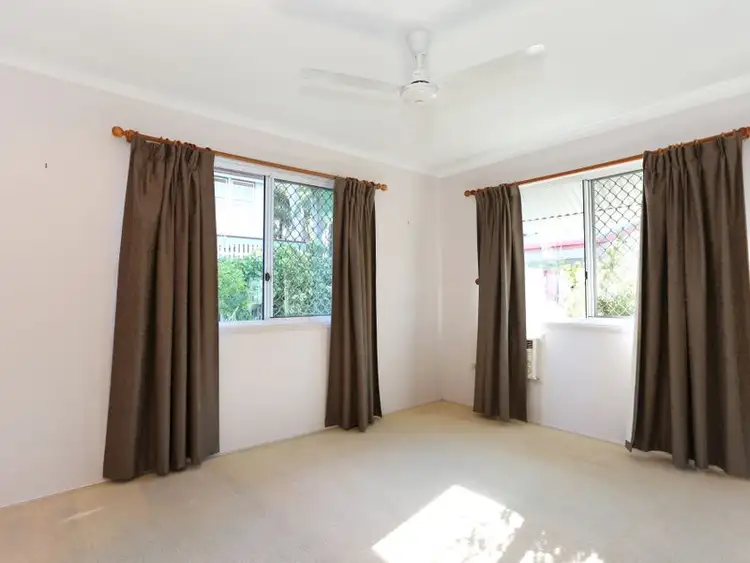 Sixth view of Homely house listing, 2/11 Andergrove Road, Andergrove QLD 4740